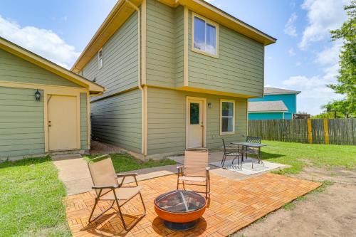17 Mi to Dtwn Austin Family Home with Patio!