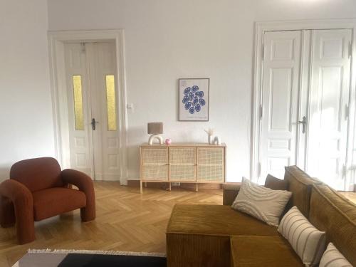 170qm 3 Schlafzimmer 2 Parkplätze 2 Bäder