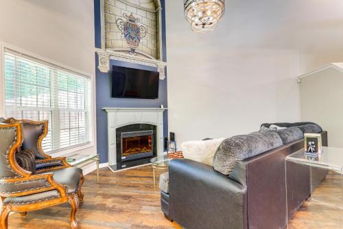 18 Mi to Atlanta Family Retreat with Patio