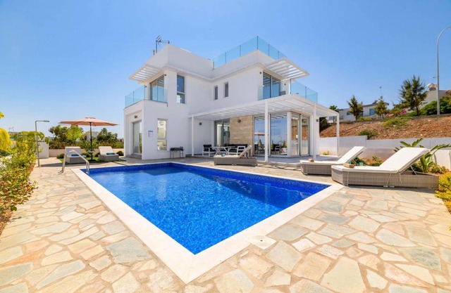 180 m² Villa ∙ 3 bedrooms ∙ 6 guests