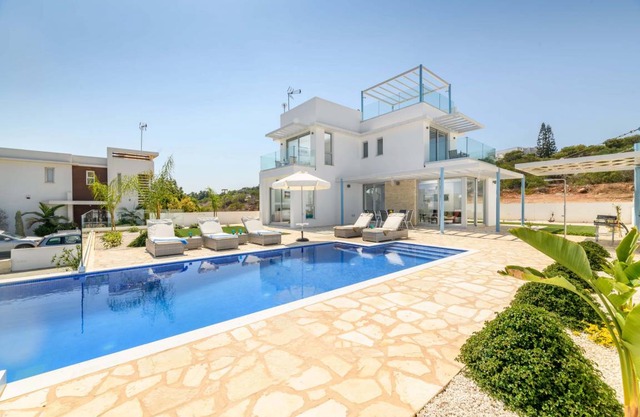 180 m² Villa ∙ 3 bedrooms ∙ 6 guests