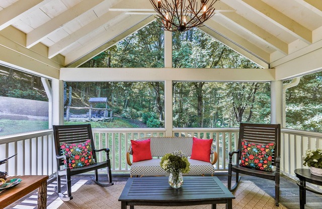 ❤️1937 Cabin near Lake Glenville - 50 Acre Estate - Private Hike & Views! 10⭐️nn