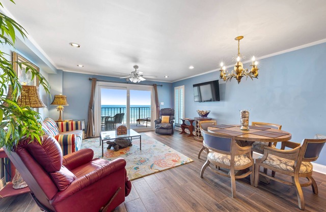 1BR/1BA OCEAN FRONT/EXCEPTIONALLY CLEAN CONDO AVAILABLE