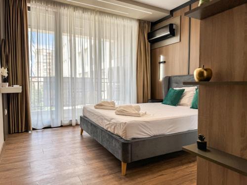 1BR Modern Apartment 6mins to City Centre with FREE Street Parking and Gym Pass