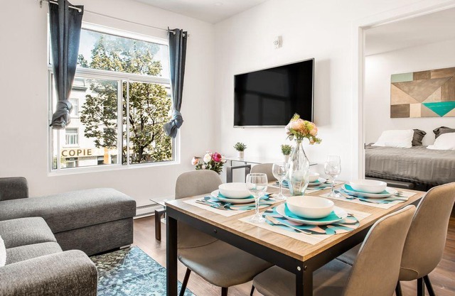 1Newly renovated one bedroom apartment in the heart of mile end