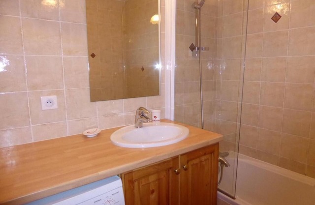 1st floor, balcony, tv, ski locker, 49m², Pralognan-la-Vanoise