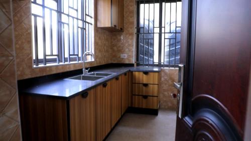 1st May Apartment