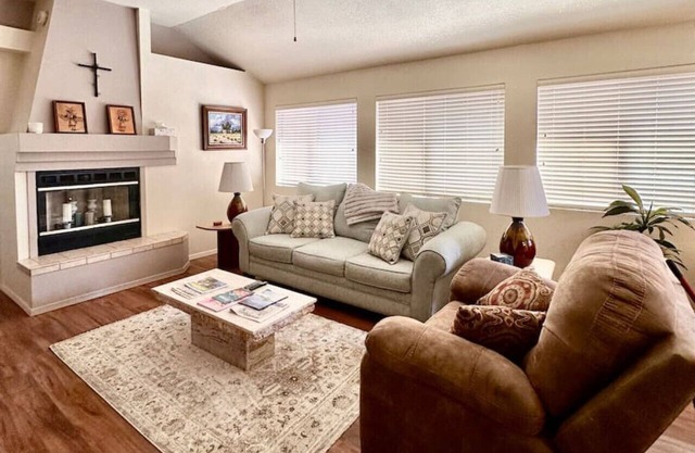 2 bd/2bth near NMSU and Memorial Medical Center
