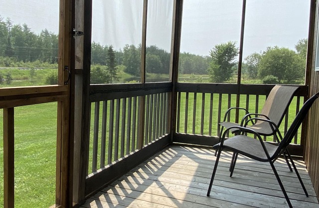 2 Bed Chalet with River View