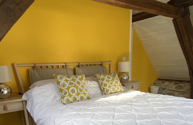 2 Bed Gite In Beautiful French Village of Montgibaud