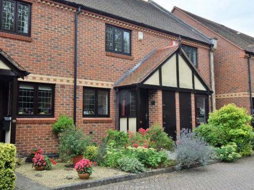 2 Bed in Moreton-In-Marsh 75870
