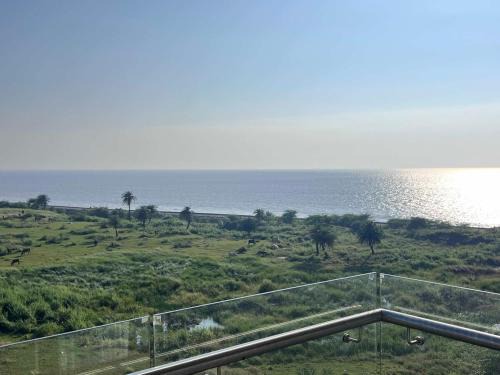 2 Bed room entire apt on beach for family