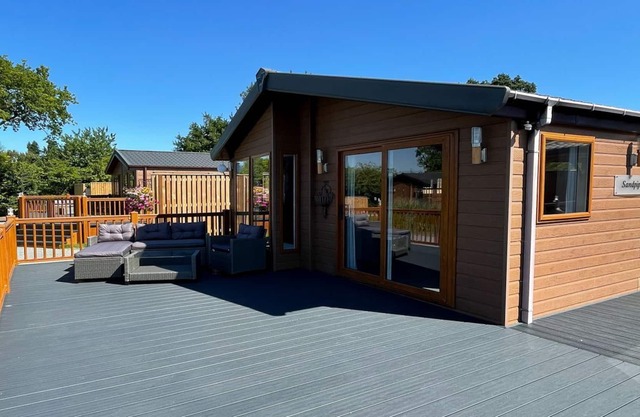 2 bedroom accommodation in Caistor, Market Rasen