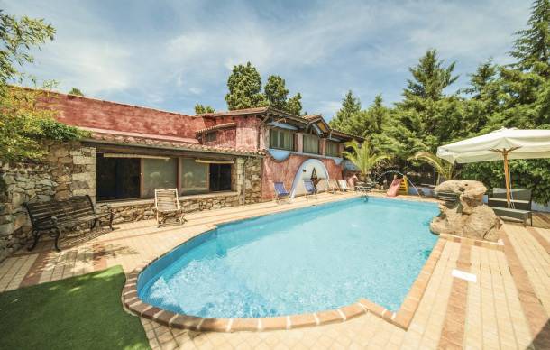 2 bedroom accommodation in Orgosolo (NU)