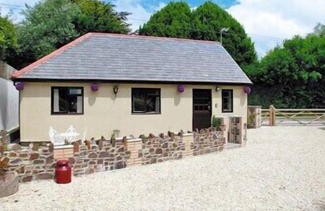 2 bedroom accommodation in Kentisbury Ford, near Barnstaple