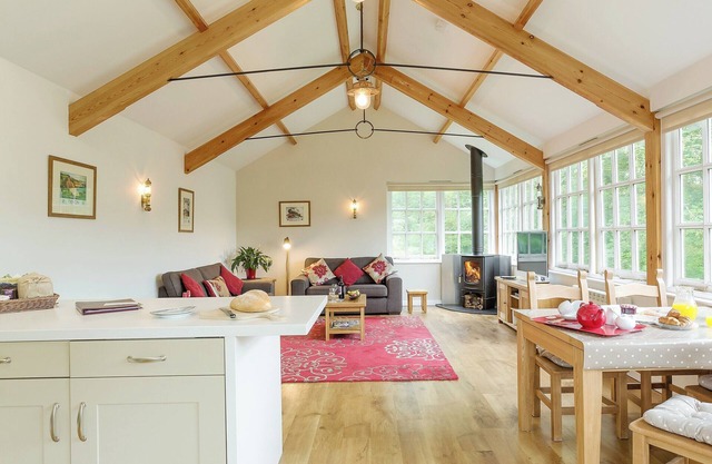2 bedroom accommodation in Loddiswell Station, near Kingsbridge