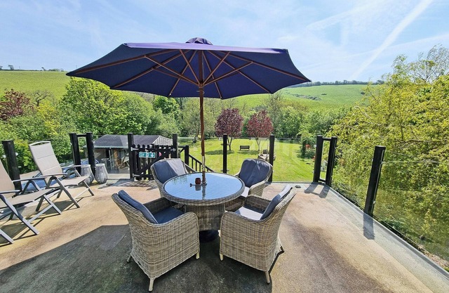2 bedroom accommodation in Polmassick, near St Austell