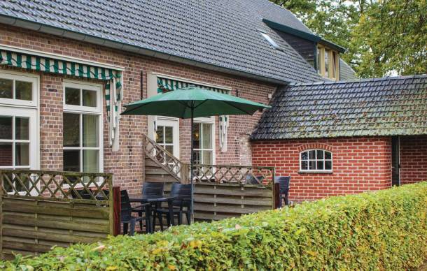 2 bedroom accommodation in De Moer