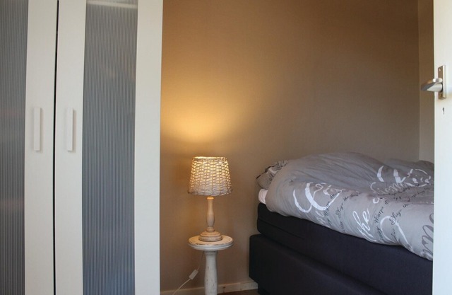 2 bedroom accommodation in Wolphaartsdijk