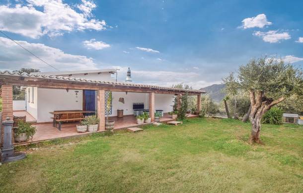 2 bedroom accommodation in Oliena (NU)