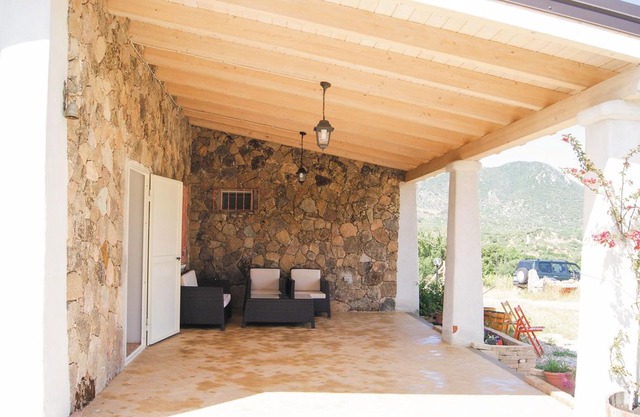 2 bedroom accommodation in Oliena -NU-