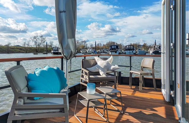 2 bedroom accommodation in Ohé & Laak