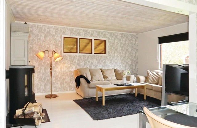 2 bedroom accommodation in Tjörnarp