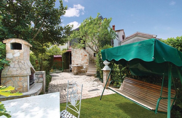 2 bedroom accommodation in Porec