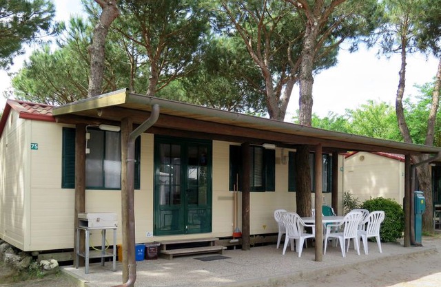 2 bedroom Apartment, sleeps 5 in Lido di Pomposa-Lido degli Scacchi with Air Con and WiFi