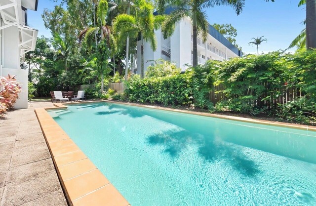 2 Bedroom Apartment in Clifton Beach