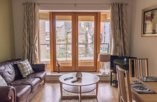 2 Bedroom Apartment near City Centre