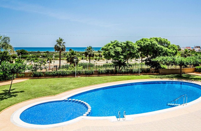 2 bedroom awesome apartment in Cabanes