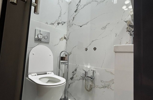 2-bedroom building in wonderful Baku with WiFi, AC