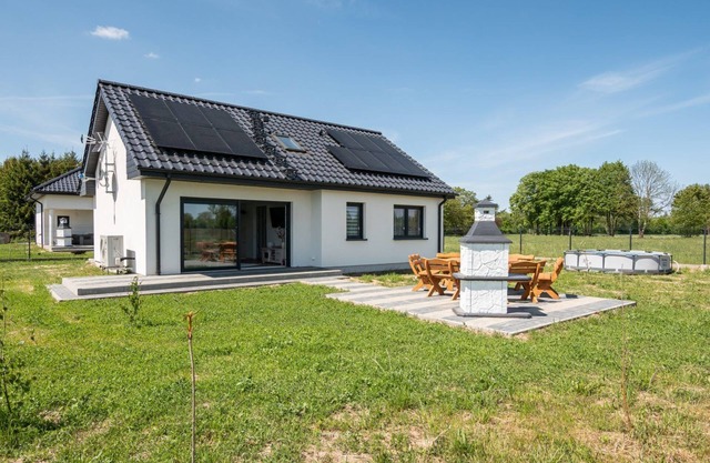 2 Bedroom Private vacation home in Kolczewo
