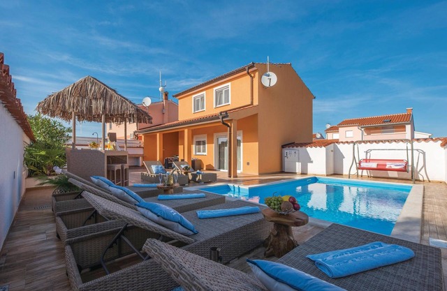 2 bedroom stunning home in Betiga