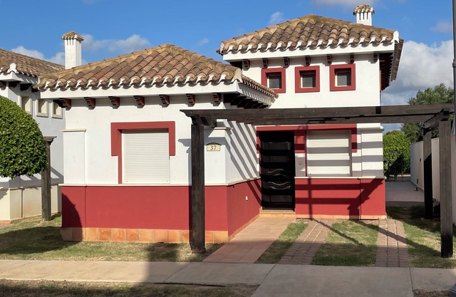 2 Bedroom Villa With Heated Pool