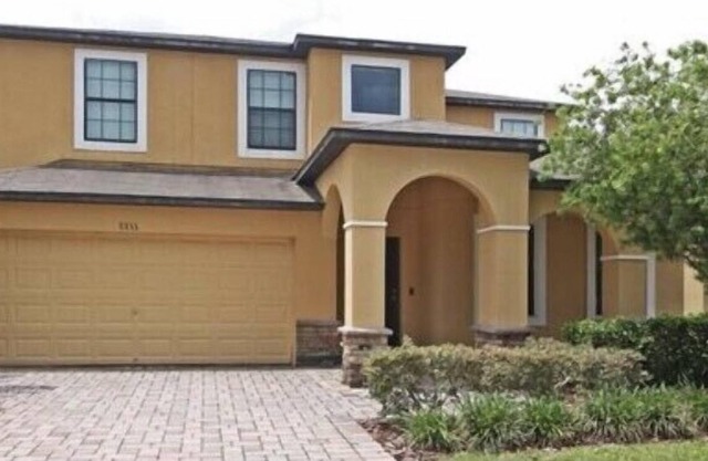 2 bedrooms+2 Bathrooms Suites on the Second floor