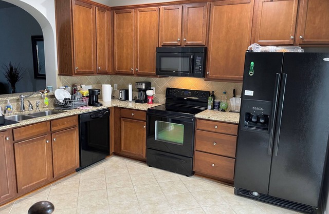 2 bedrooms 3 baths home with fenced yard. Great location!