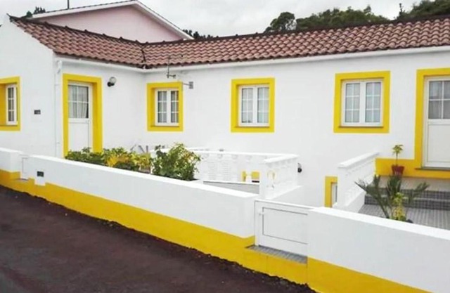 2 bedrooms appartement with sea view and terrace at Lajes Do Pico