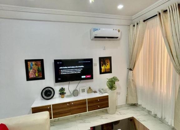 2 BEDROOMS FLAT