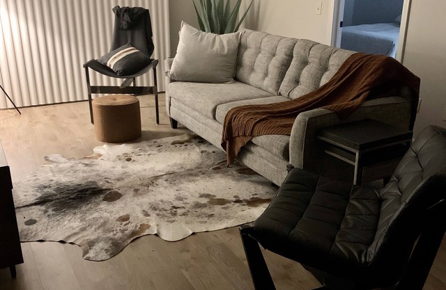 2 BR/Walk Downtown/Local Brews
