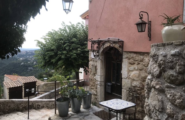 2* "brocante spirit" furnished accommodation
