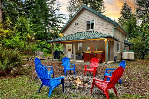 2 Kings, Fire Pit, Gameroom, EV charger, Dogs OK!