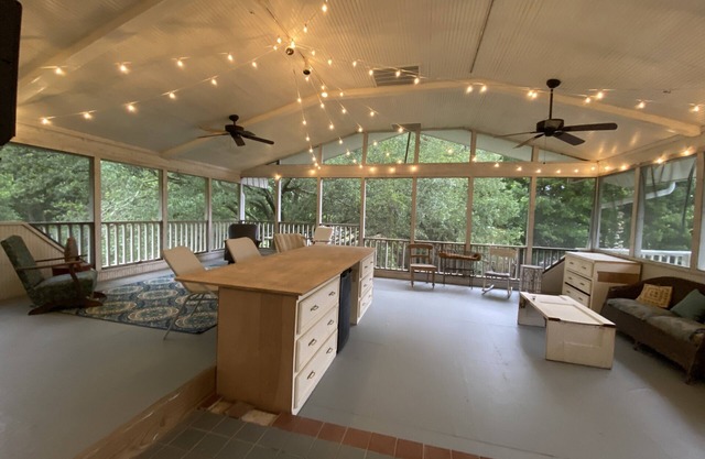 2 Kings Private Retreat Close to Shopping and Restaurants