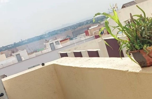 2 km from fes airport