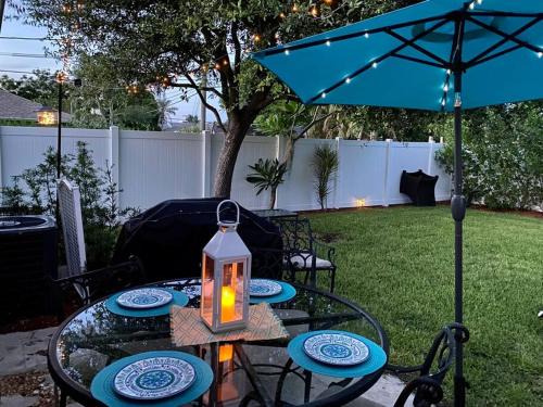 2 mins to Downtown Atlantic Ave-3 mins to Beach-600mbps-BBQ-Fenced Yard