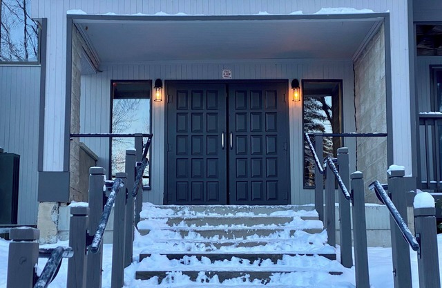 2-minute ski trail to the lift Smuggs Condo⭐️
