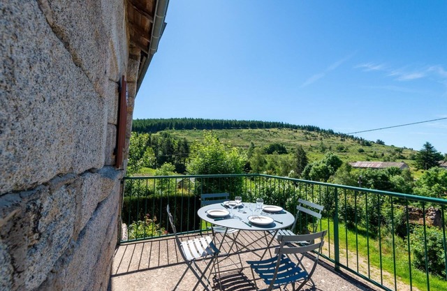 2-person rental in Les Badieux