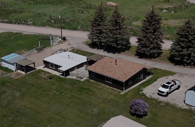 2 separate cabins, sleeps a total of 12, on 4 acres in Lava Hot Springs!