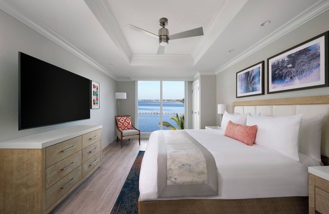 2 Spacious Harbor View Room Overlooking Charlotte– Ideal for Relaxing Stay